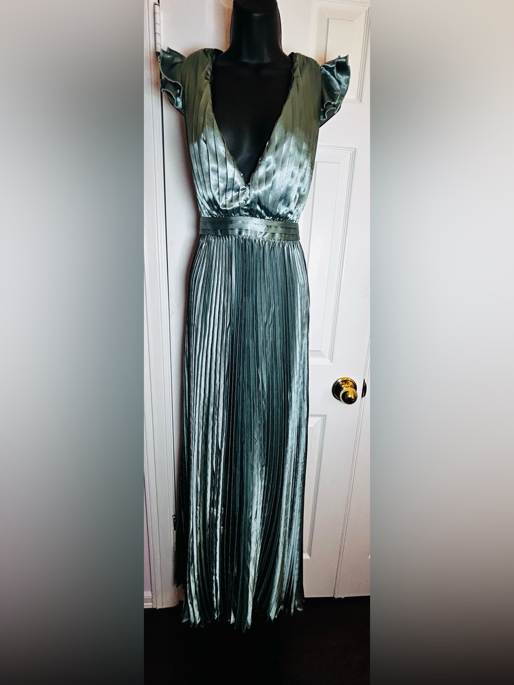 Exceptional Drama Sage Green Satin Lace-Up Pleated Maxi Dress Small NWOT - Picture 11 of 13